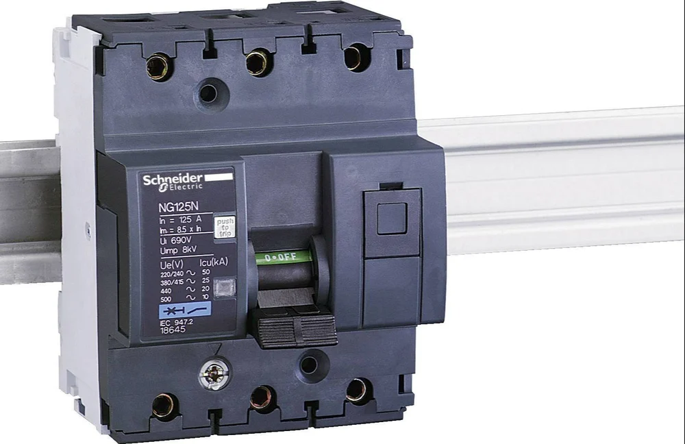 Schneider NG125N MCCB